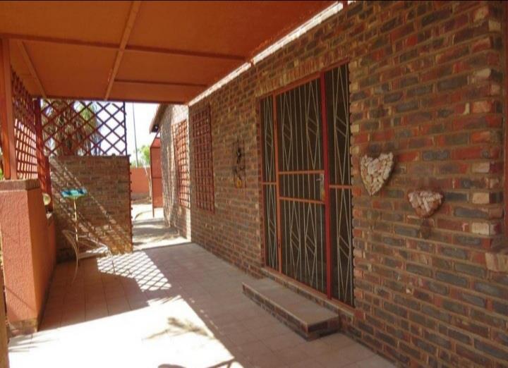 4 Bedroom Property for Sale in Kakamas Northern Cape
